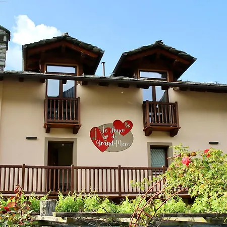 Le Foyer De Grand-mère *