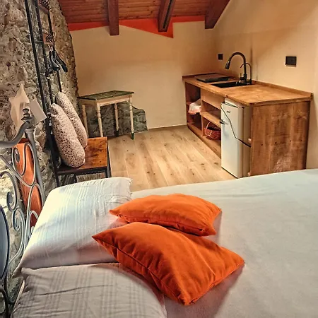 Le Foyer De Grand-mere * Fenis