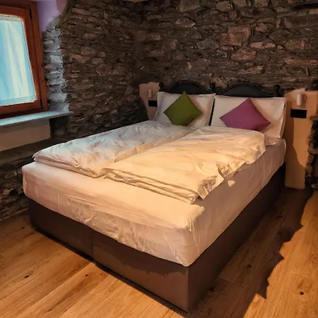 Le Foyer De Grand-mère