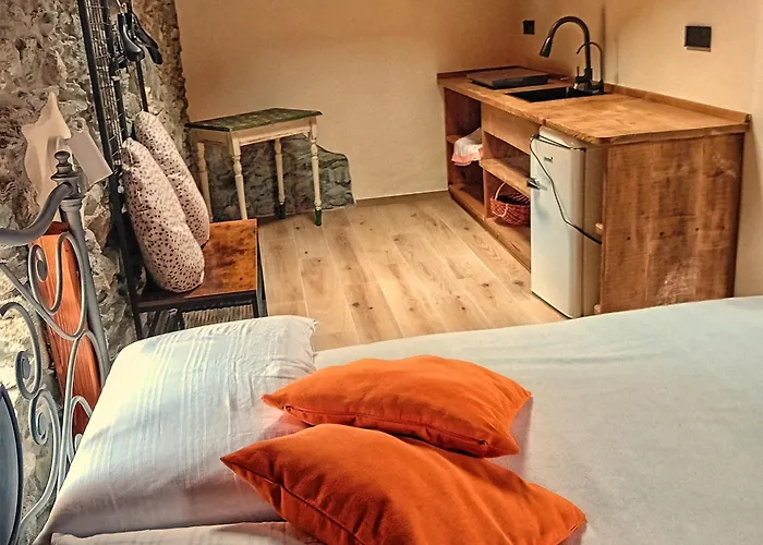 Le Foyer De Grand-mere * Fenis